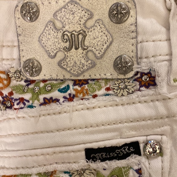 Miss me shorts - Picture 2 of 4